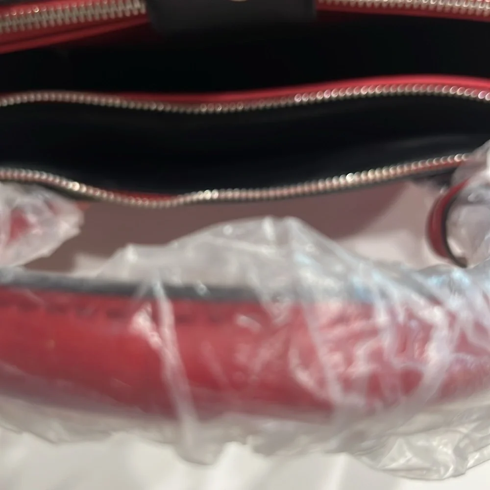 REACTION KENNETH COLE SHOULDER STRAP TRIPLE ENTRY SATCHEL, RED, W/BAG CHARM, NWT
